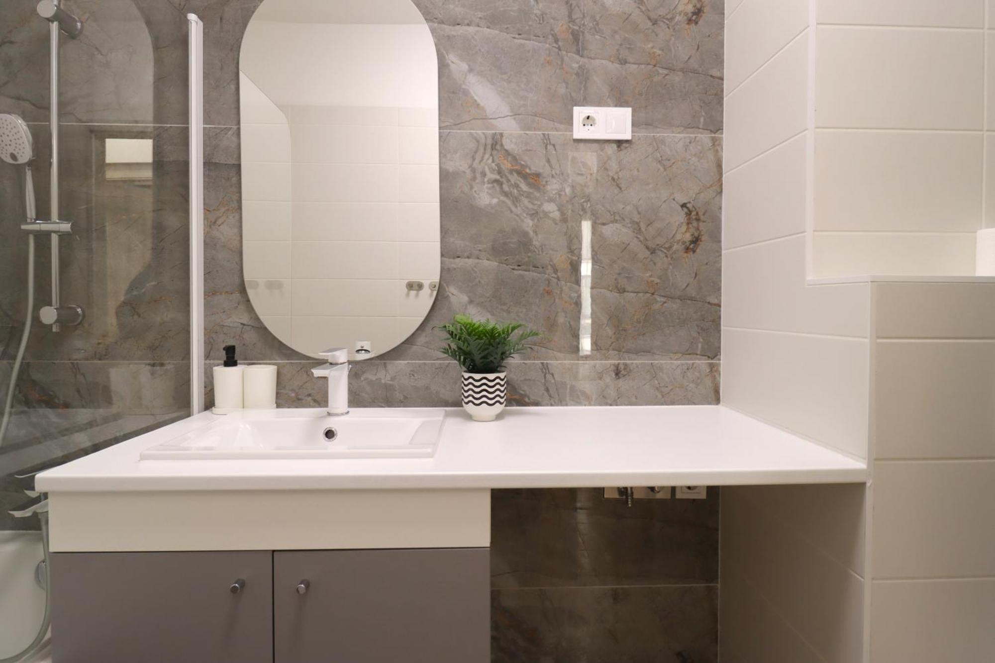 Apartment Kazinczy 2bdr With Ac, Smart Tv Budapest