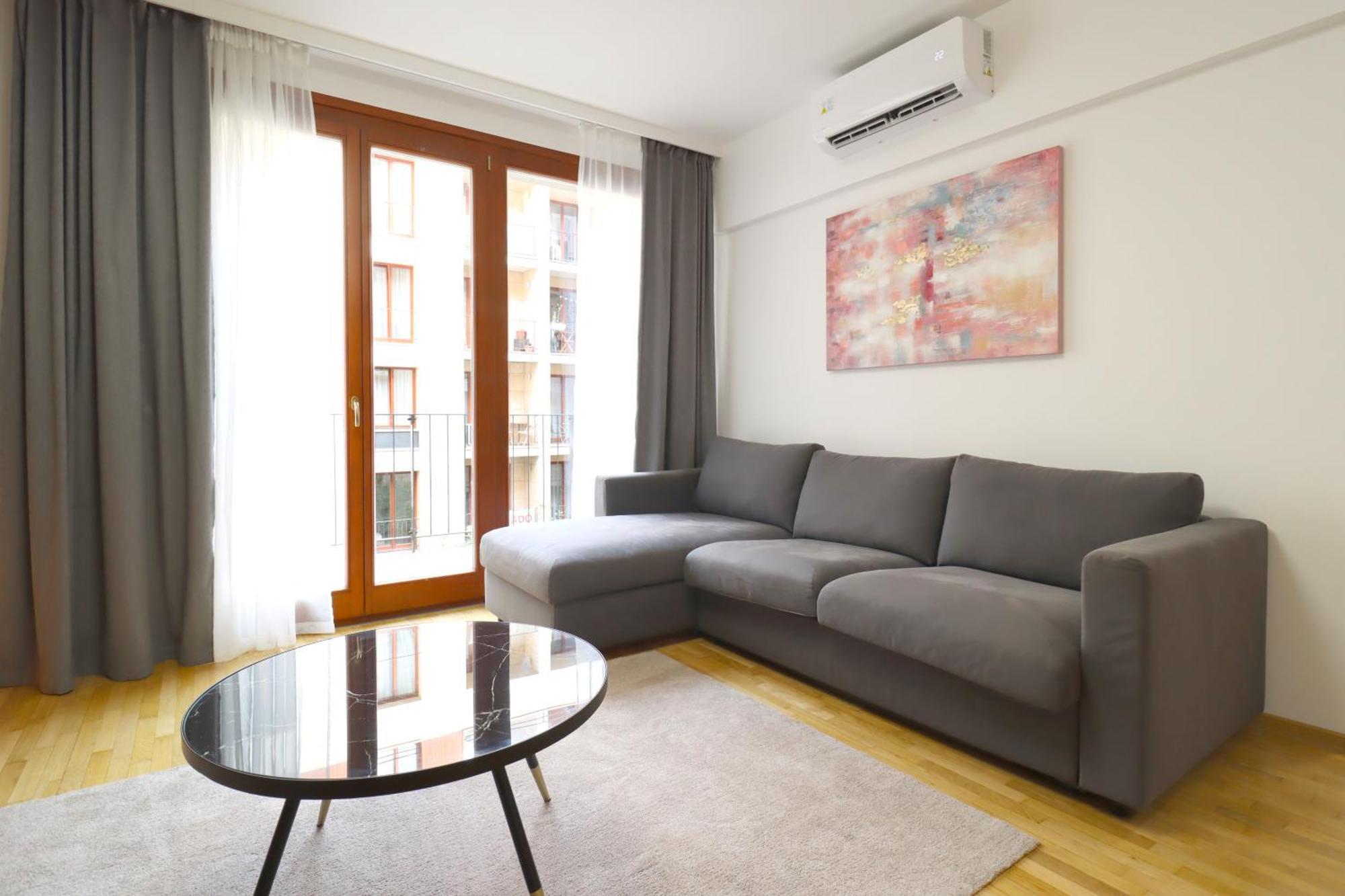 Apartment Kazinczy 2bdr With Ac, Smart Tv Budapest