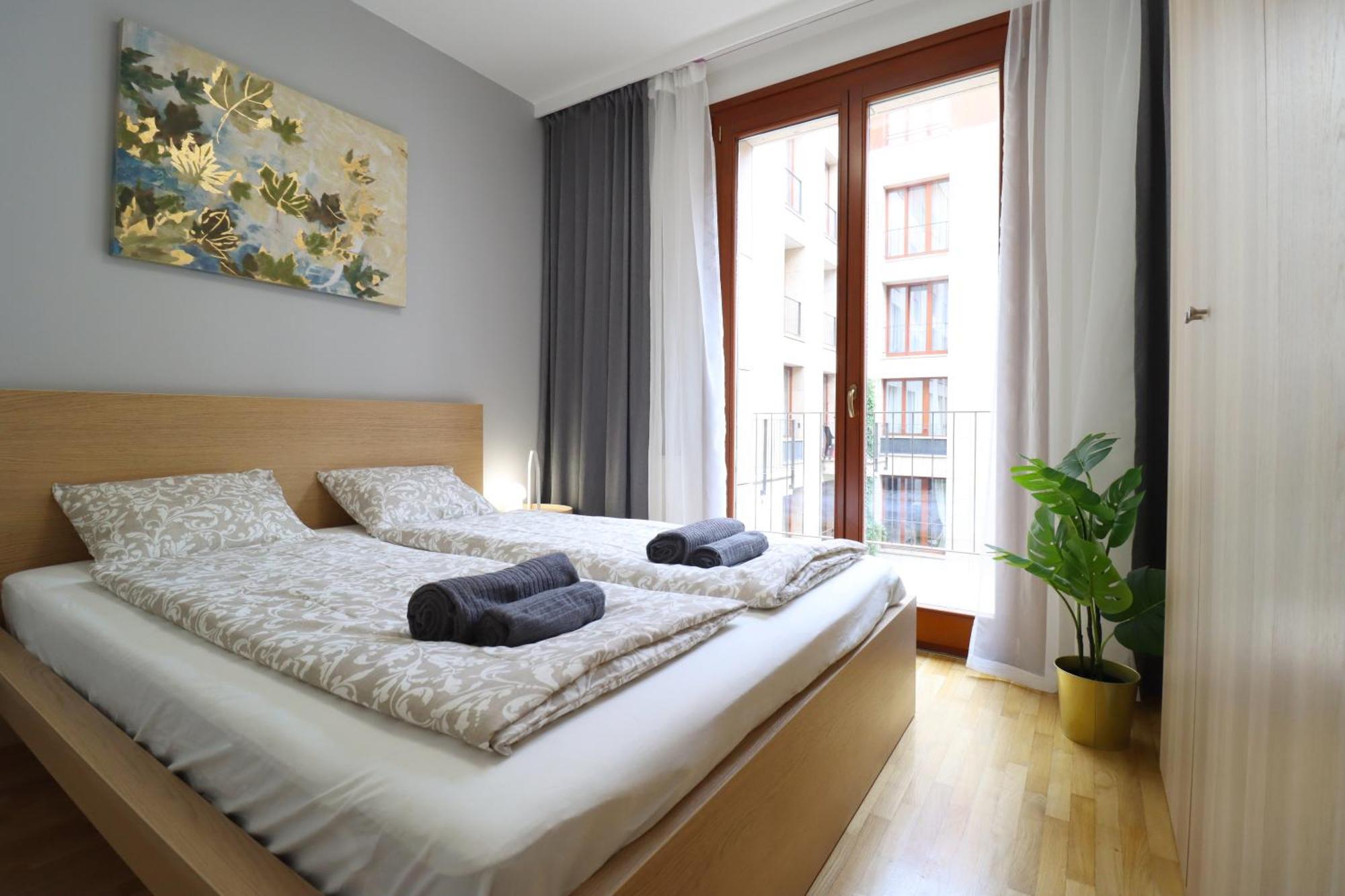Kazinczy 2bdr With Ac, Smart Tv Apartment Budapest