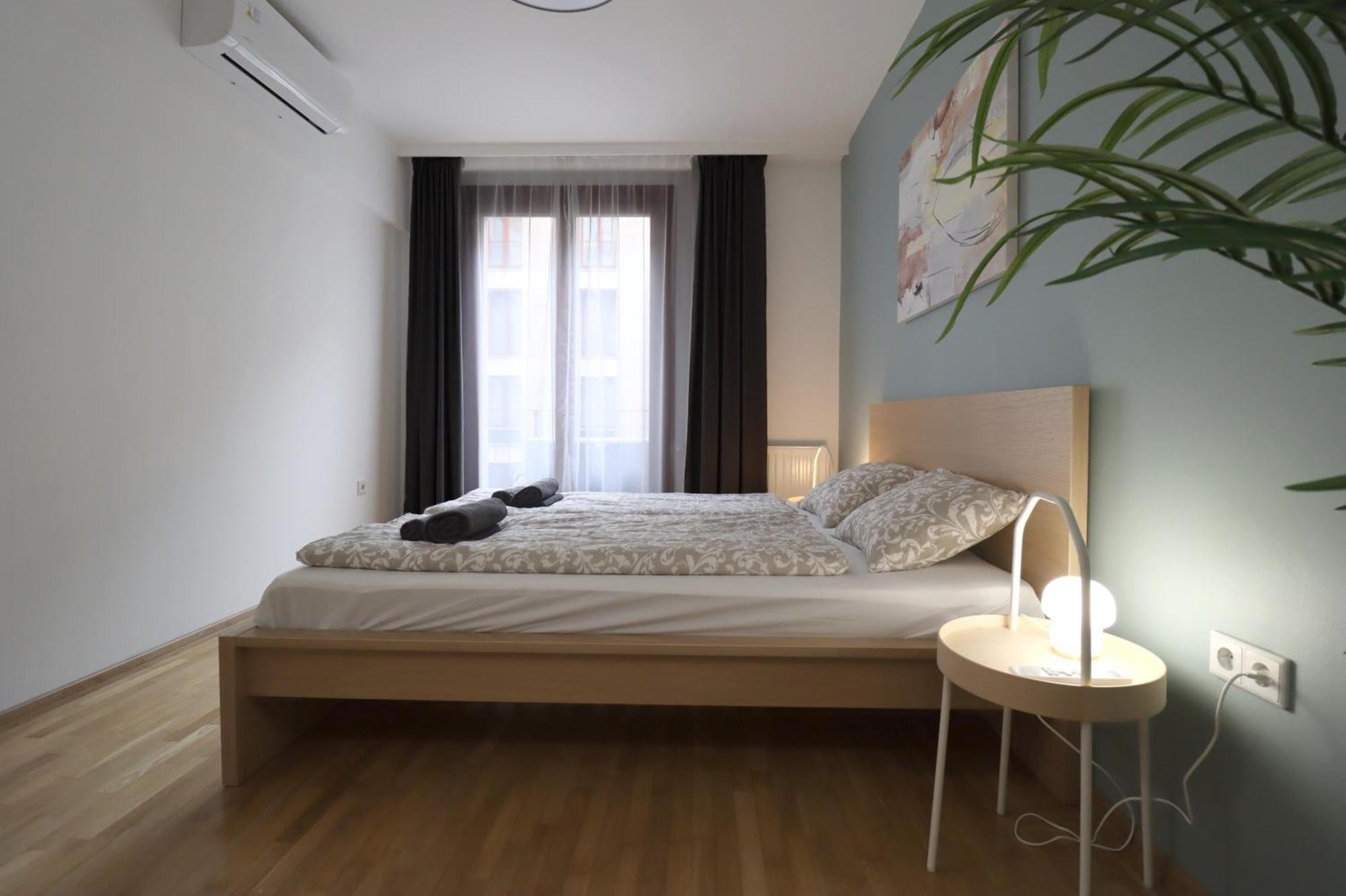 Kazinczy 2bdr With Ac, Smart Tv Apartment *